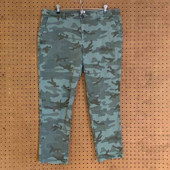 Gap Camo Camouflage Girlfriend Chino Pants Straight Leg Utility Plus size 16 - Picture 1 of 7